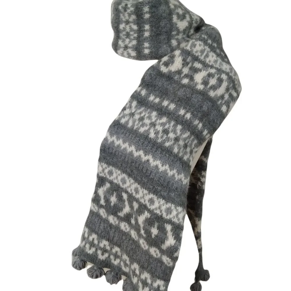 Banana Republic Alpaca Wool Pom Scarf